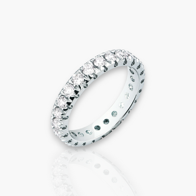 18kt Weißgold Memoire Ring (Diamantgrößen: 0.41ct - 1.64ct)