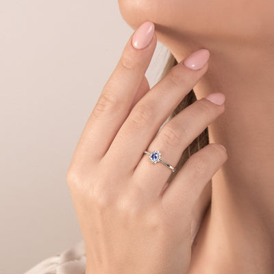 0.27ct Sapphire Ring with Diamonds