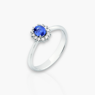 0.27ct Sapphire Ring with Diamonds