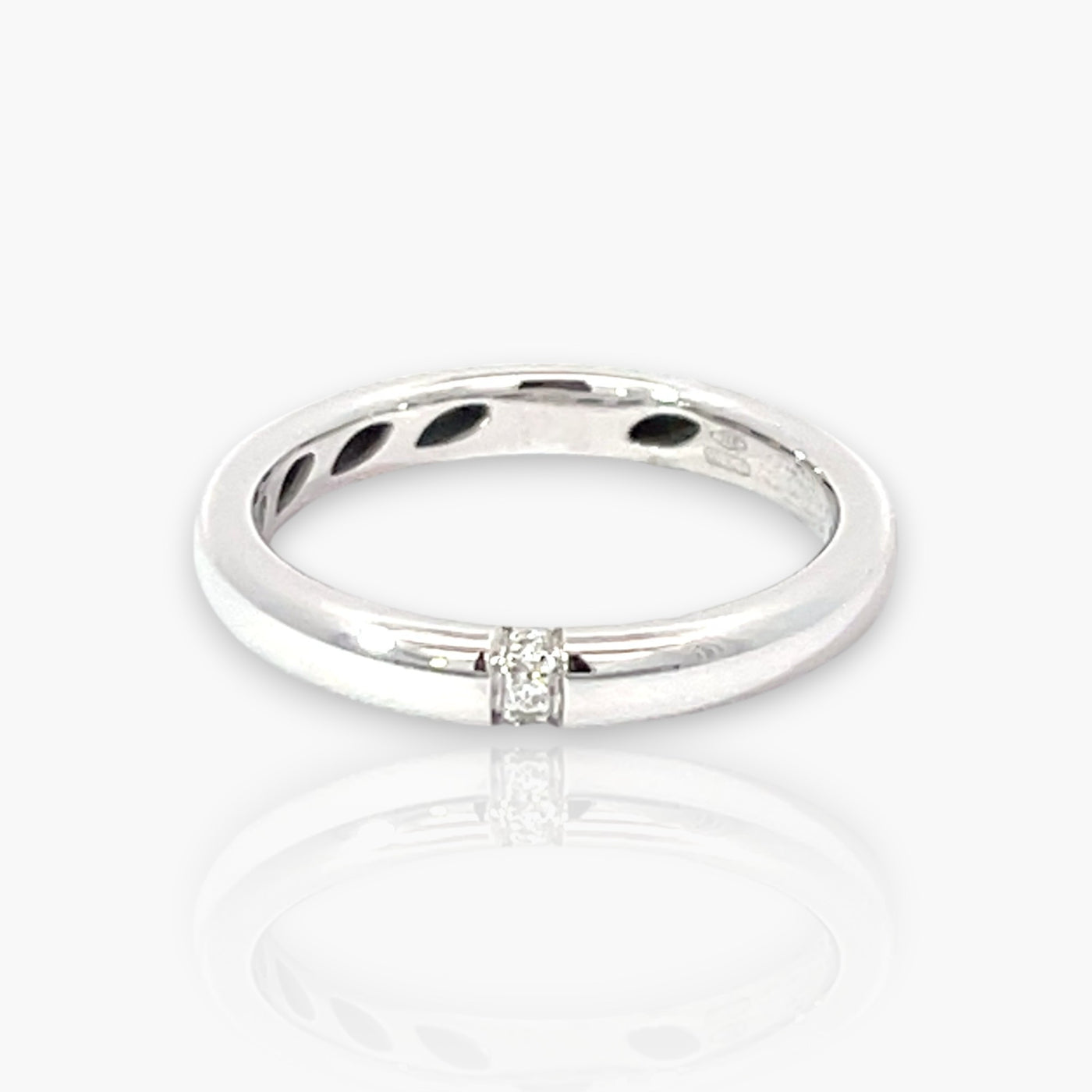 Wedding Band - White Gold with single brilliant