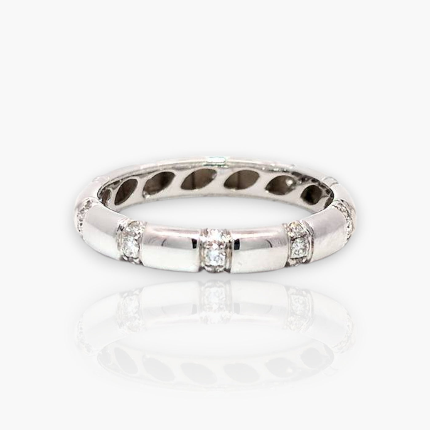 Wedding Ring - White Gold with diamonds