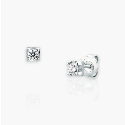 18kt white gold studs with diamonds