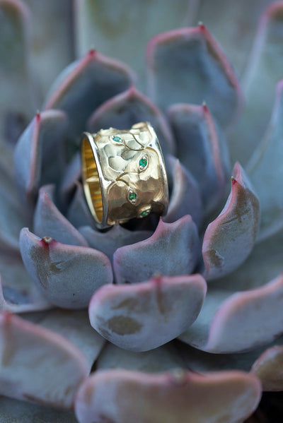 Tyrphe Emerald Ring - Moregola Fine Jewelry
